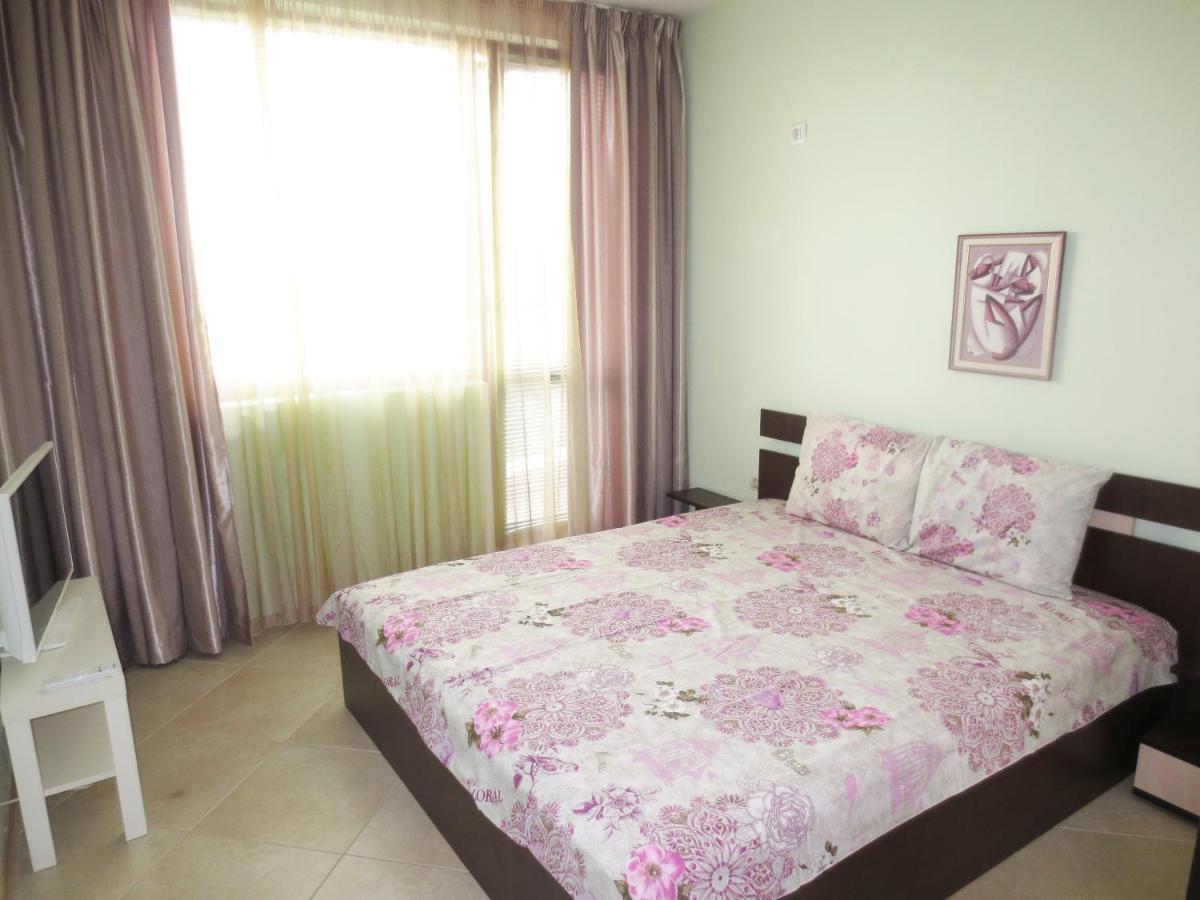 Fantasy Apartments Saint Constantine And Helena Resort Aziz Konstantin ve Elena Dış mekan fotoğraf