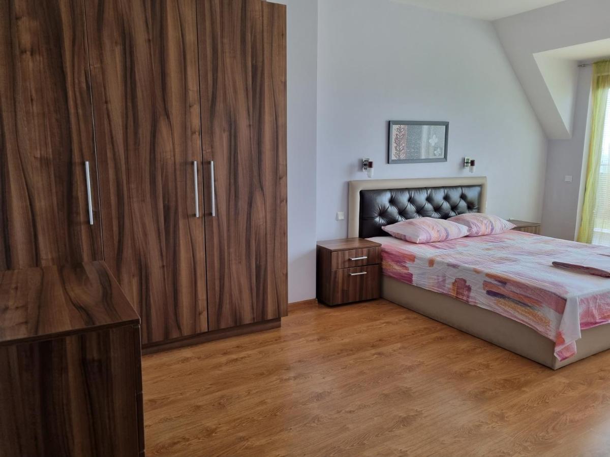 Fantasy Apartments Saint Constantine And Helena Resort Aziz Konstantin ve Elena Dış mekan fotoğraf