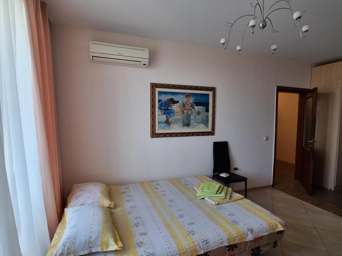 Fantasy Apartments Saint Constantine And Helena Resort Aziz Konstantin ve Elena Dış mekan fotoğraf